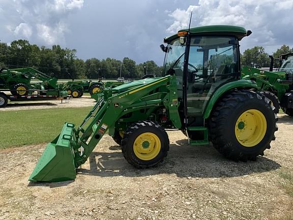 Image of John Deere 4066R equipment image 4