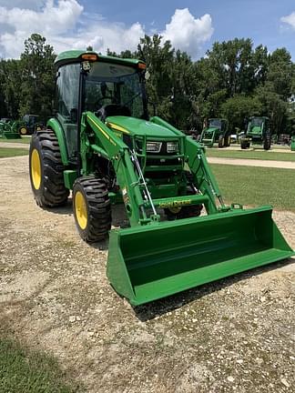 Image of John Deere 4066R equipment image 2