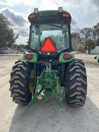 Image of John Deere 4066R equipment image 3