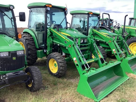 Image of John Deere 4066R equipment image 2