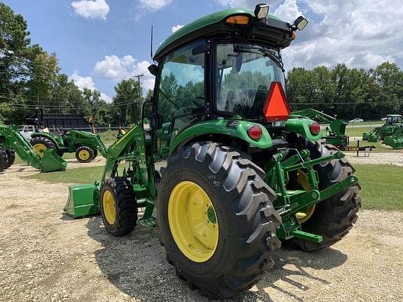 Image of John Deere 4066R equipment image 4