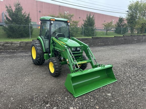 Image of John Deere 4066R equipment image 2