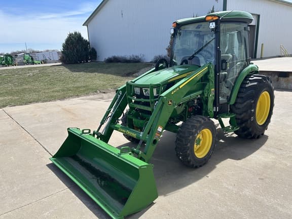 Image of John Deere 4066R equipment image 1