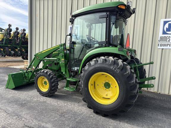 Image of John Deere 4066R equipment image 4