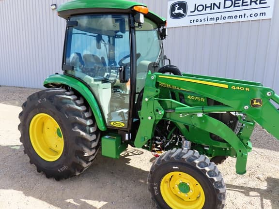 Image of John Deere 4075R equipment image 2
