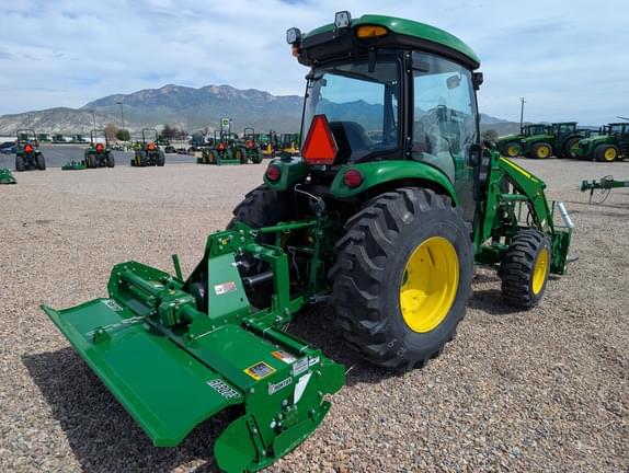 Image of John Deere 4075R equipment image 4
