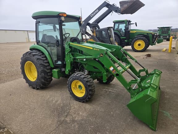 Image of John Deere 4075R equipment image 1