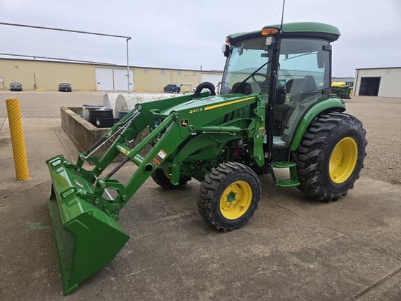 Image of John Deere 4075R Primary image