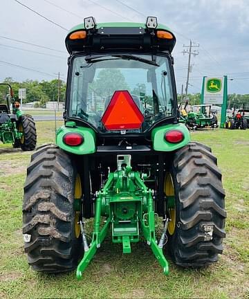 Image of John Deere 4075R equipment image 4