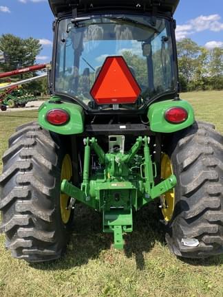 Image of John Deere 4075R equipment image 2
