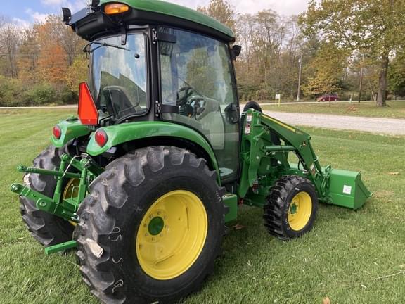 Image of John Deere 4075R equipment image 3