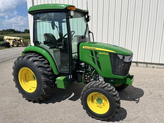 Image of John Deere 4075R equipment image 1
