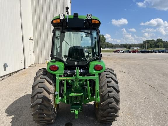 Image of John Deere 4075R equipment image 2
