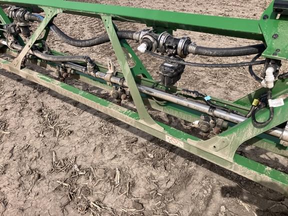 Image of John Deere 408R equipment image 3