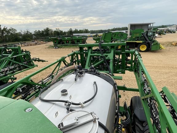 Image of John Deere 408R equipment image 4