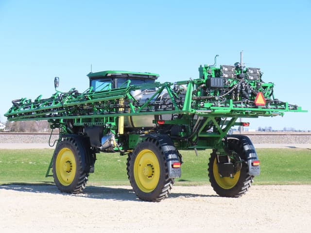 Image of John Deere 408R equipment image 2