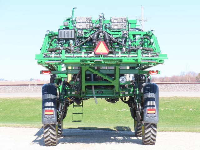 Image of John Deere 408R equipment image 3