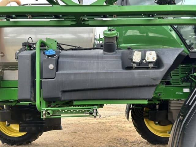 Image of John Deere 408R equipment image 4