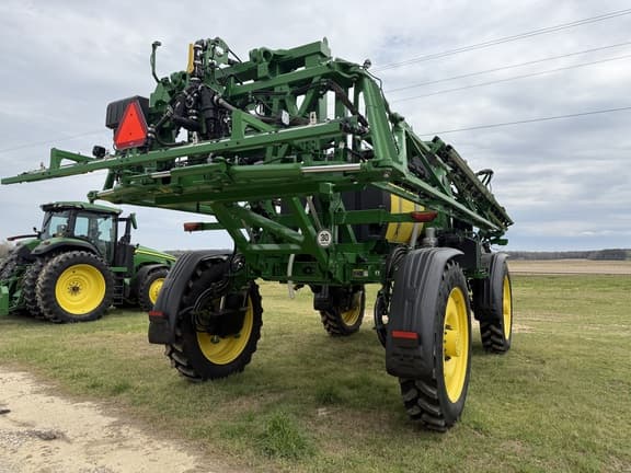 Image of John Deere 408R equipment image 4