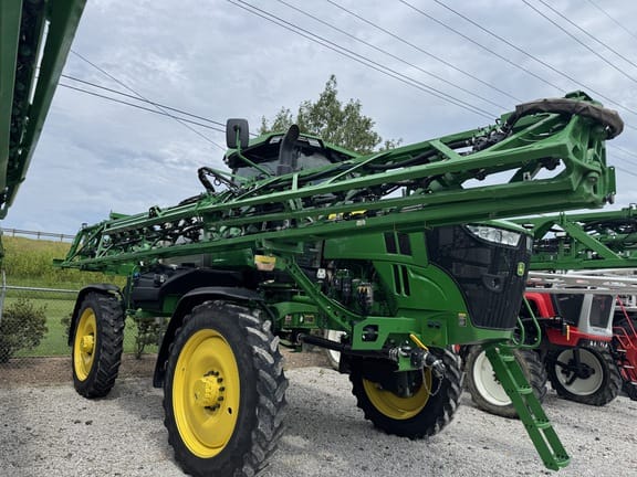 2025 John Deere 410R Equipment Image0