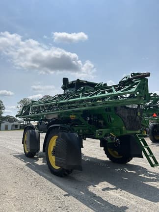 Image of John Deere 410R equipment image 4