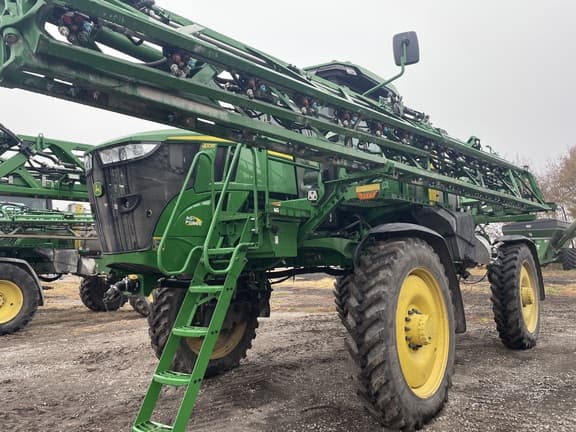 Image of John Deere 410R equipment image 3