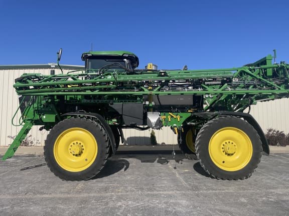 Image of John Deere 410R equipment image 1