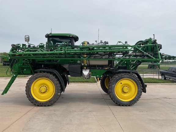 Image of John Deere 410R equipment image 3