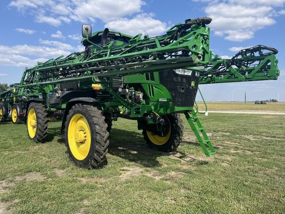 2025 John Deere 410R Equipment Image0