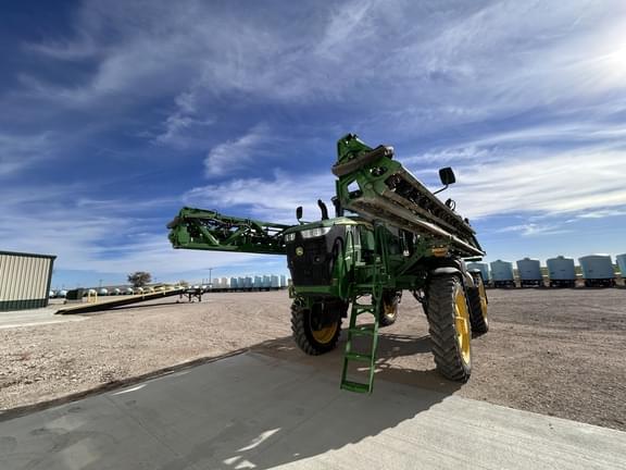 Image of John Deere 410R equipment image 4