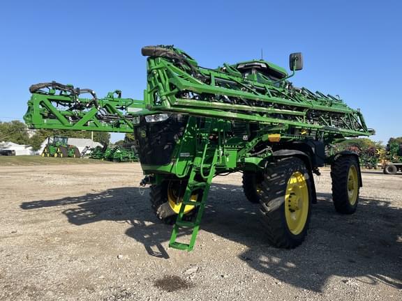 Image of John Deere 410R Primary image