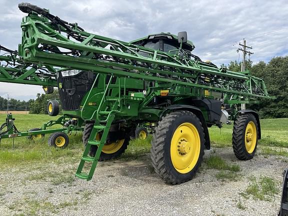 Image of John Deere 410R equipment image 2