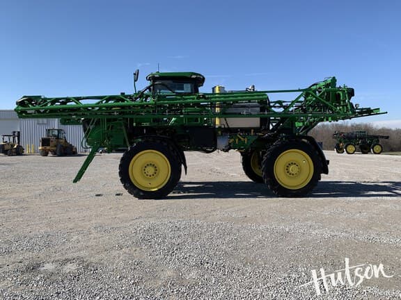 Image of John Deere 410R equipment image 3