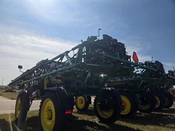 Image of John Deere 410R equipment image 3