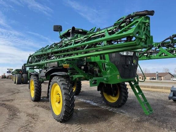 Image of John Deere 410R Primary image