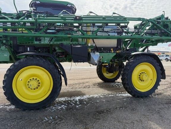 Image of John Deere 410R equipment image 4