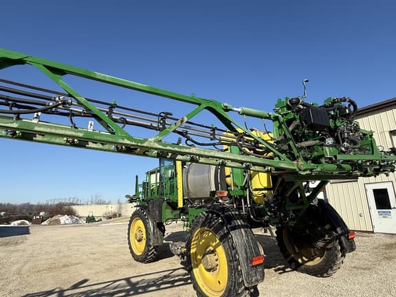 Image of John Deere 410R equipment image 4