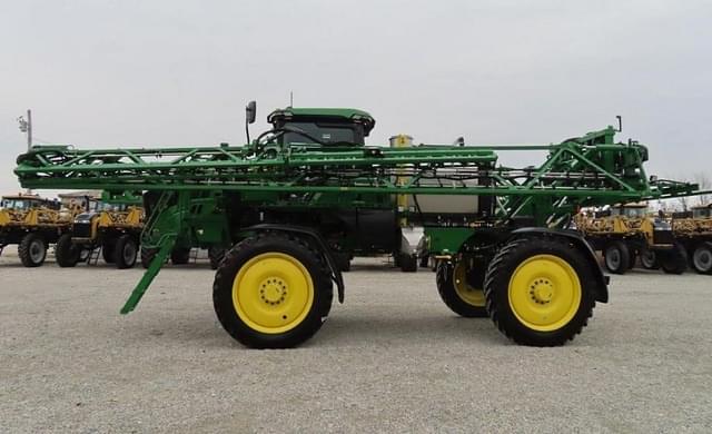 Image of John Deere 410R equipment image 1