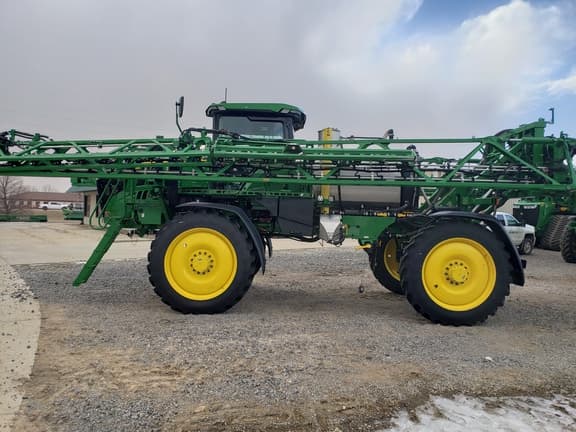 Image of John Deere 410R equipment image 1