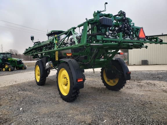 Image of John Deere 410R equipment image 3