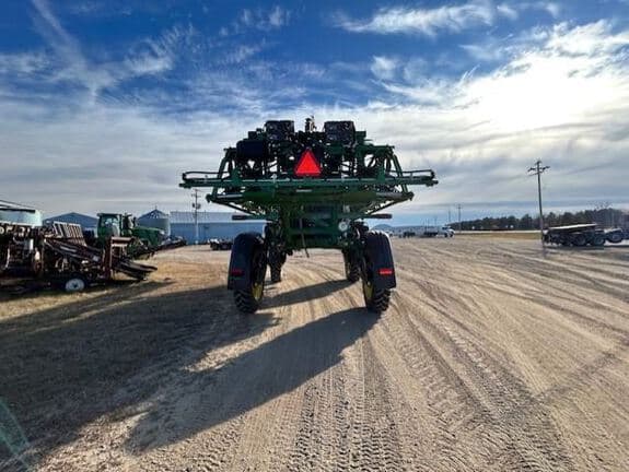 Image of John Deere 410R equipment image 2