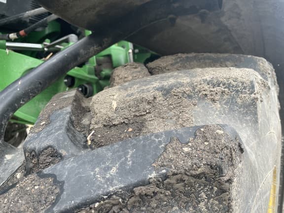 Image of John Deere 410R equipment image 1