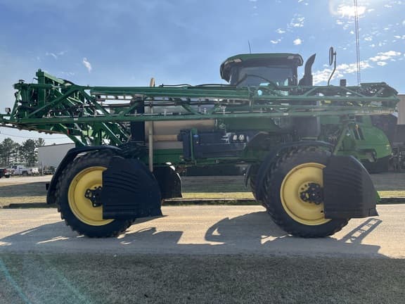 Image of John Deere 410R equipment image 1