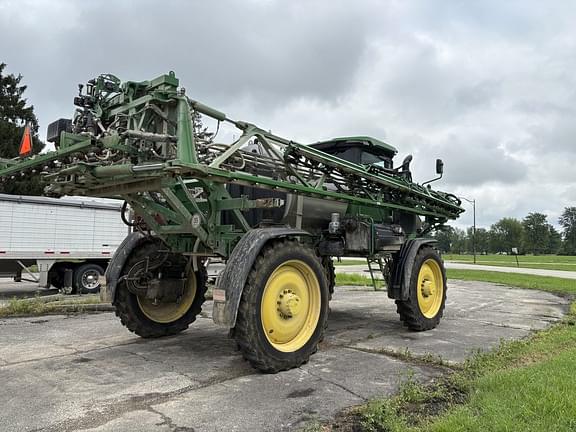 Image of John Deere 410R equipment image 2