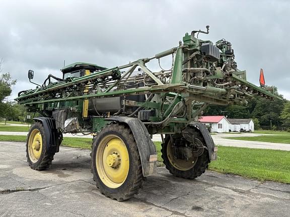 Image of John Deere 410R equipment image 3
