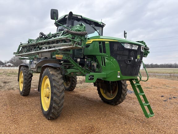 2025 John Deere 410R Equipment Image0