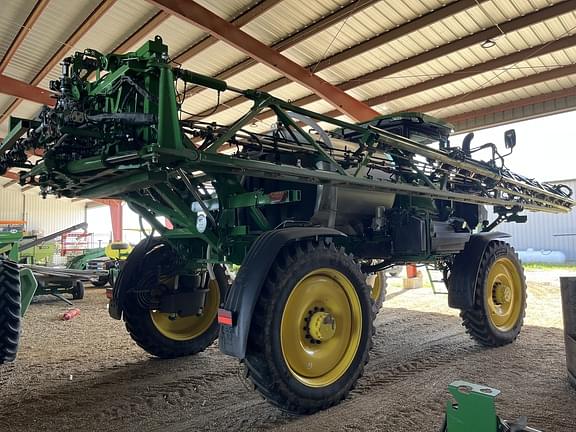 Image of John Deere 410R equipment image 2