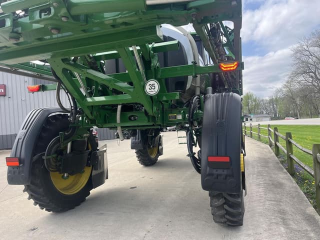 Image of John Deere 410R equipment image 4