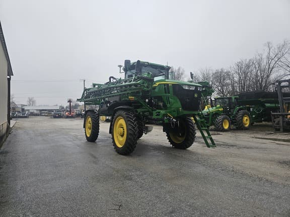 Image of John Deere 410R equipment image 1
