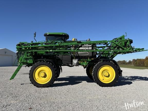 Image of John Deere 410R equipment image 3